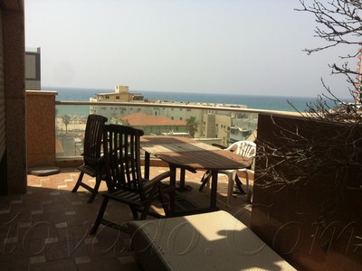 For Sale Beautifully Penthouse *Sea View * Modern Building Near the Sea  * 3 Parkin 